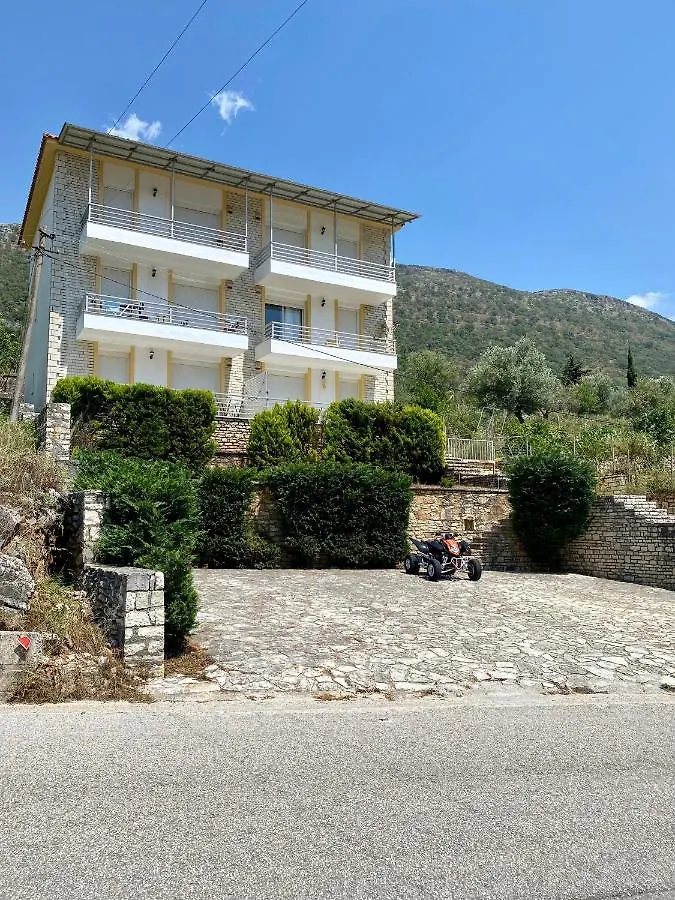 Apartment Vila Llaman Himare